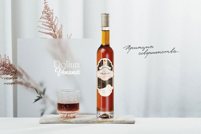 Виробник крафтових спиртних напоїв - Dolium Venandi